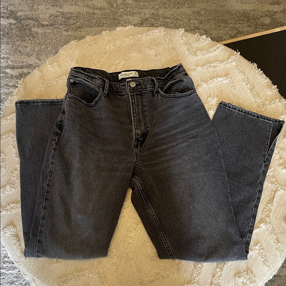 Abercrombie 90s high rise Charcoal Straight Leg Jeans with slits at the ankles